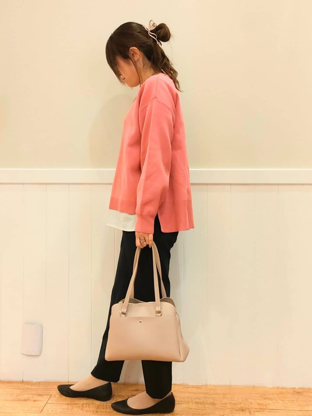 NMさんの「SHOO･LA･RUE｜【高レビュー/洗濯機可/S-LL】さらに軽くなった スポンディッシュ裾フェイクトップス」を使ったコーディネート