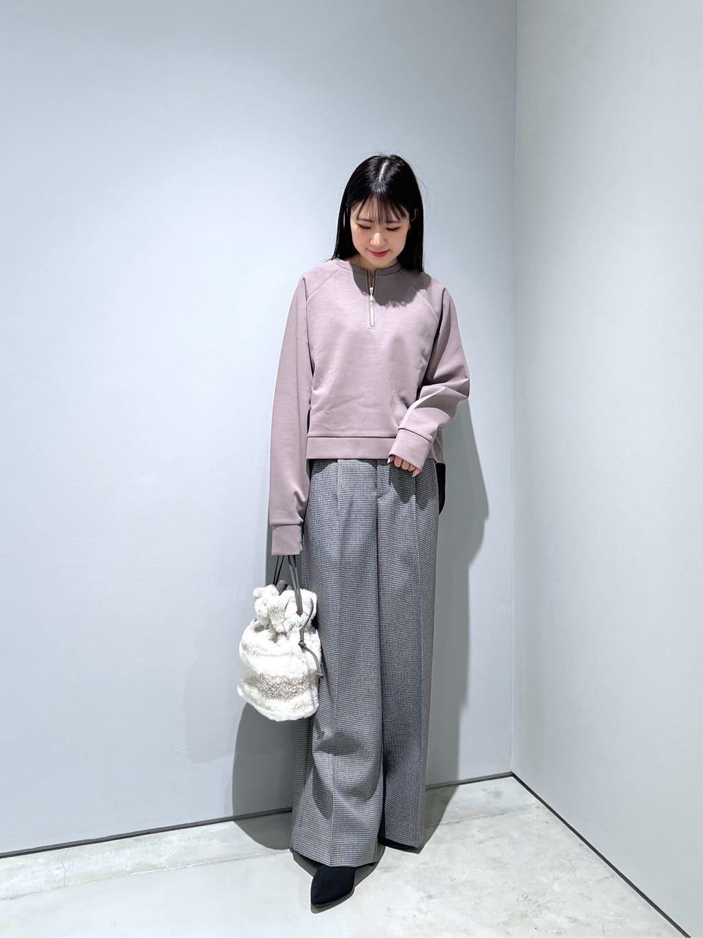 Renoさんの「INDIVI｜ミックスショルダーバッグ」を使ったコーディネート