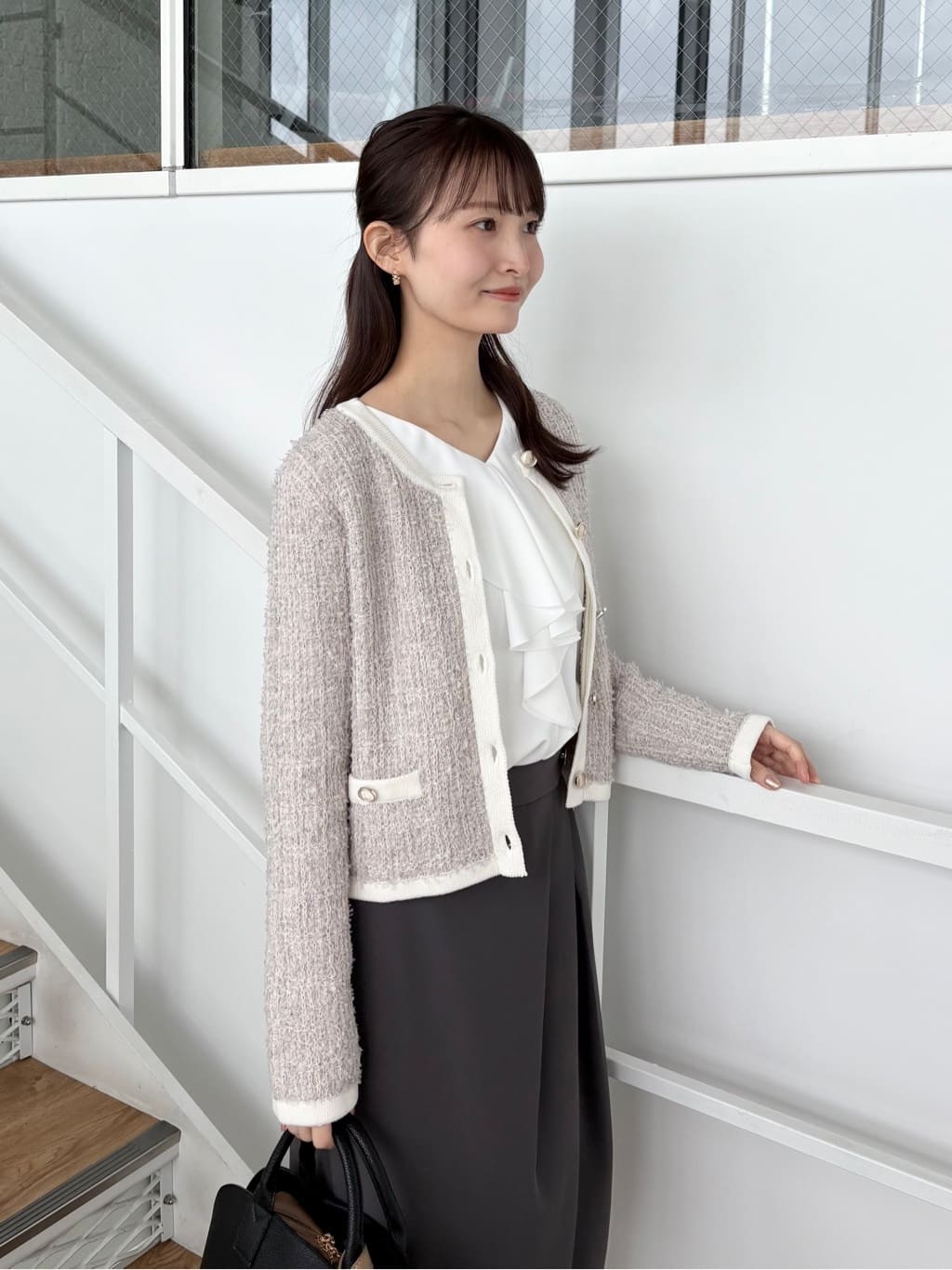 みさかさんの「index｜ファンシーヤーントリミングカーディガン【洗濯機OK】」を使ったコーディネート