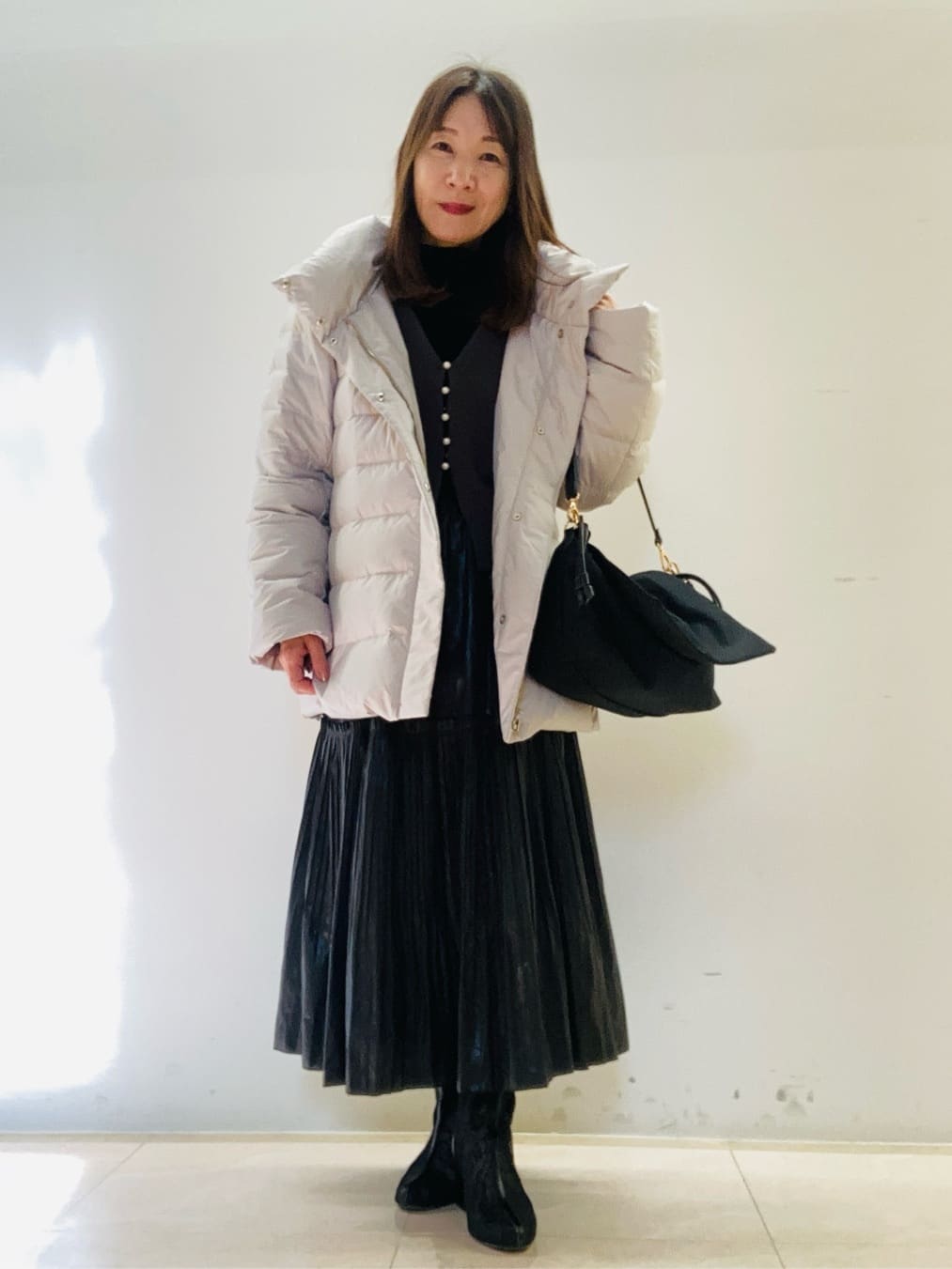 kurodaさんの「Reflect｜【軽い羽織に◎／セットアップ可】パール調ボタン付きカーディガン」を使ったコーディネート