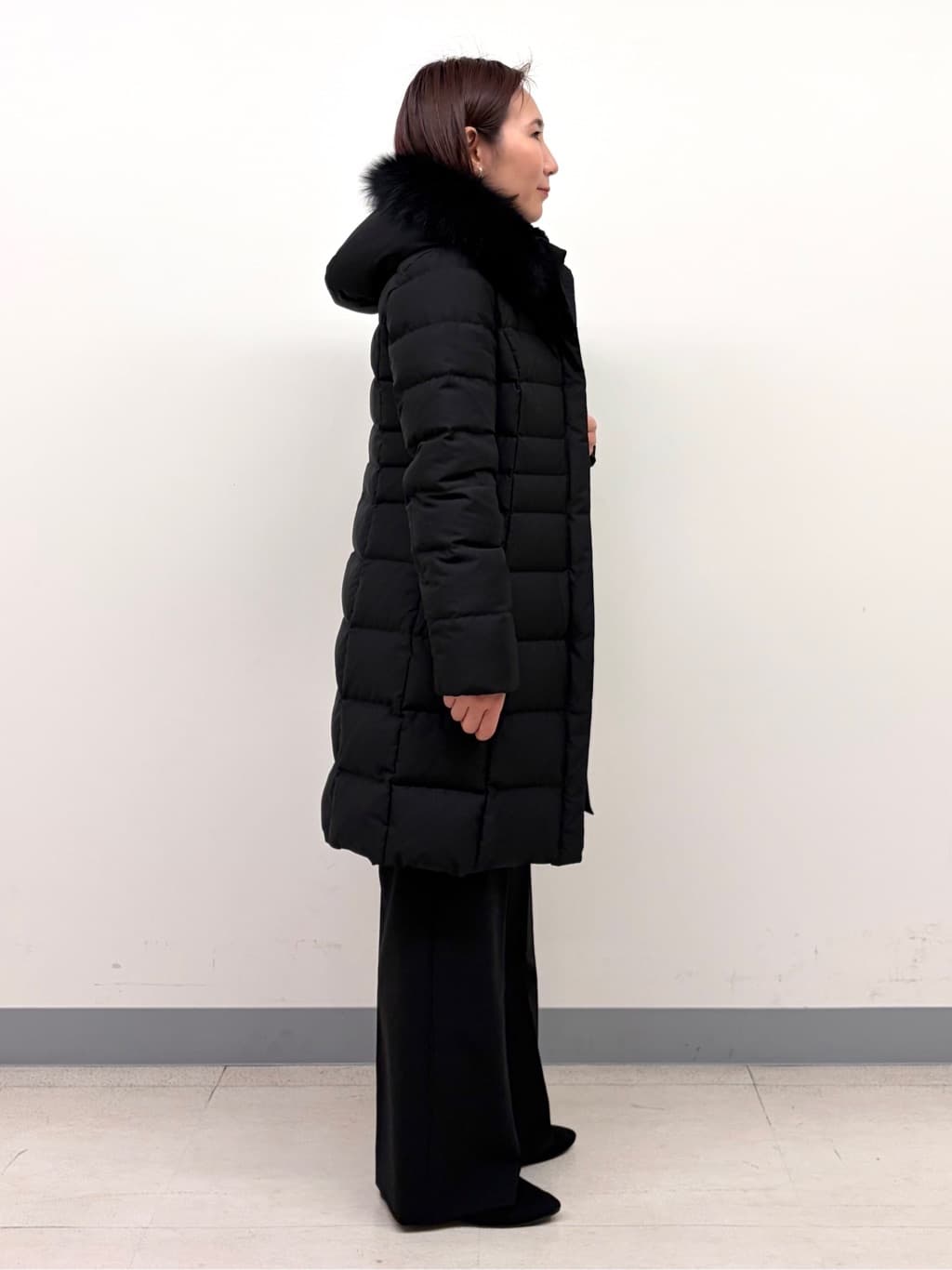 YUKARIさんの「INDIVI｜【名品／撥水／抗菌防臭】ロング丈リサイクルダウンコート」を使ったコーディネート