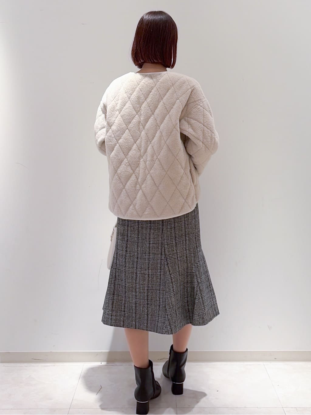 yurinaさんの「index｜ラメスカラップビジューデザインニット【洗濯機OK】《6col／S～LL》」を使ったコーディネート