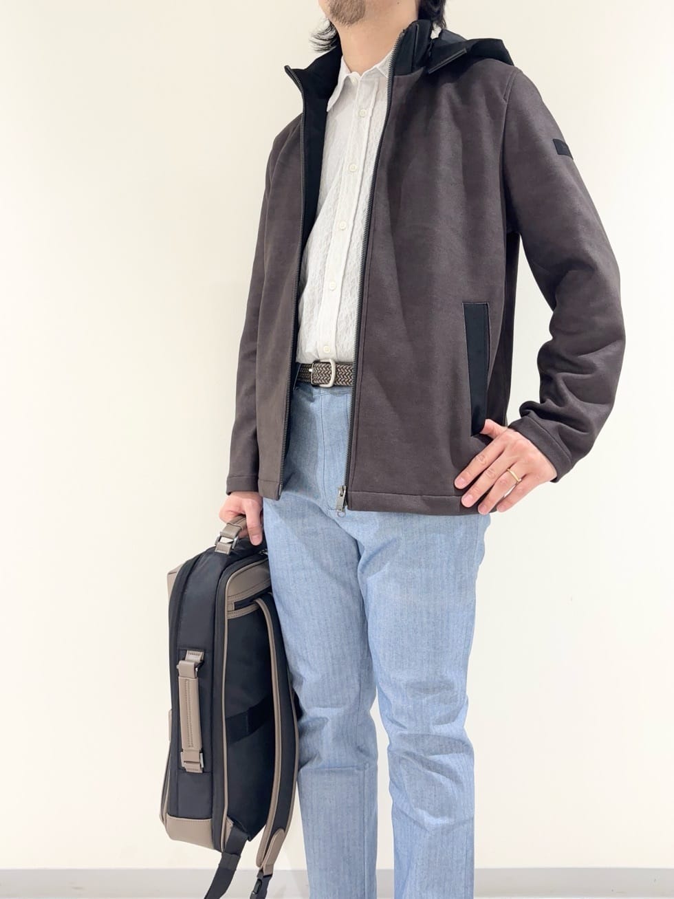 及川さんの「TAKEO KIKUCHI｜【JUST ONE LAYER】ダウンファブリック ジップアップ フード ブルゾン」を使ったコーディネート