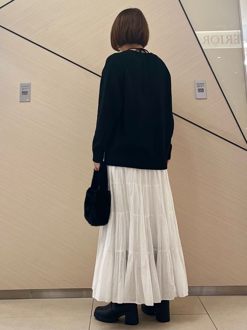yahataさんの「DRESSTERIOR｜レタードニットカーディガン」を使ったコーディネート