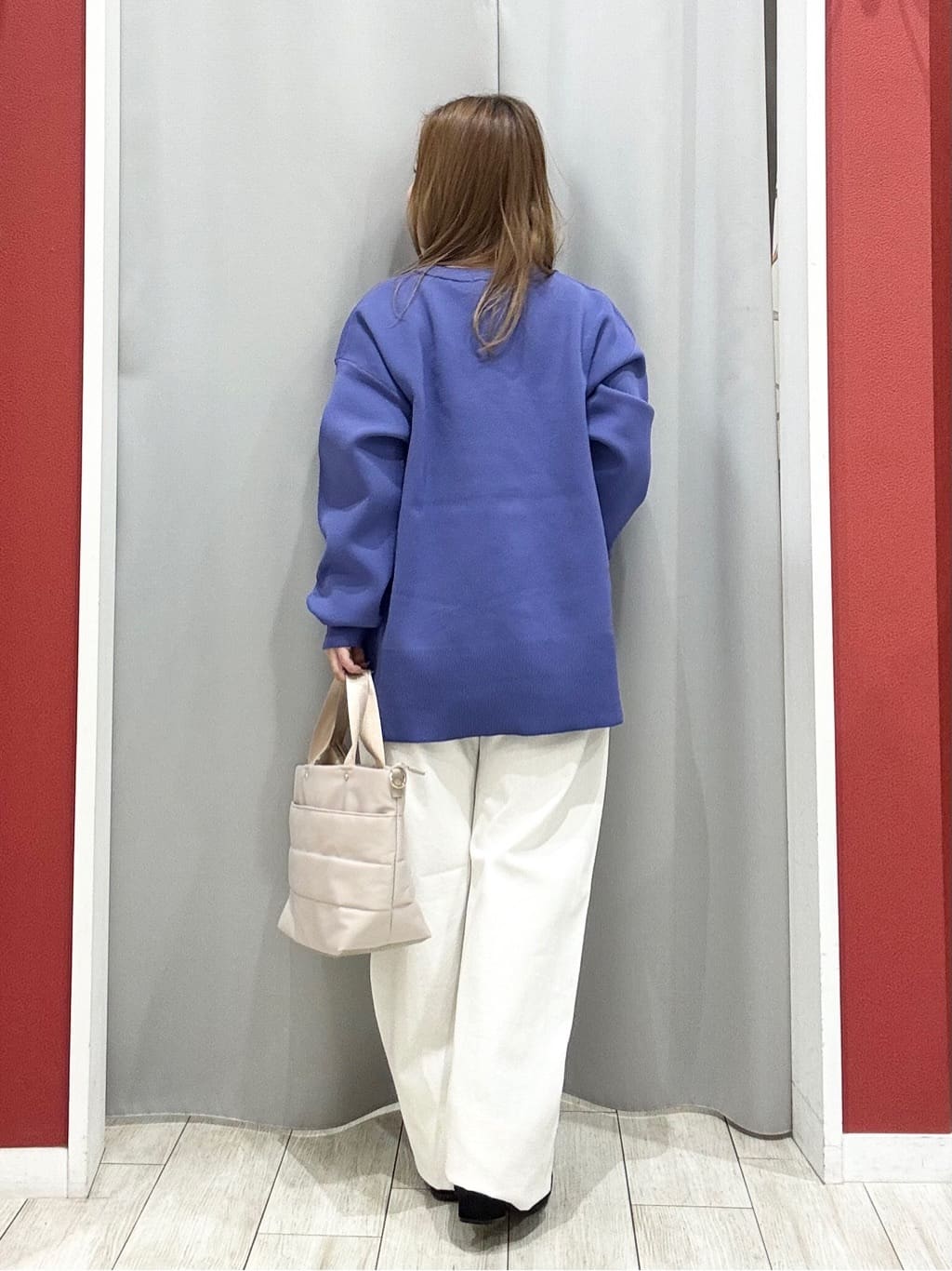 shioさんの「SHOO･LA･RUE｜【撥水/あったか】たっぷり着られる 中綿モンスターショートコート」を使ったコーディネート