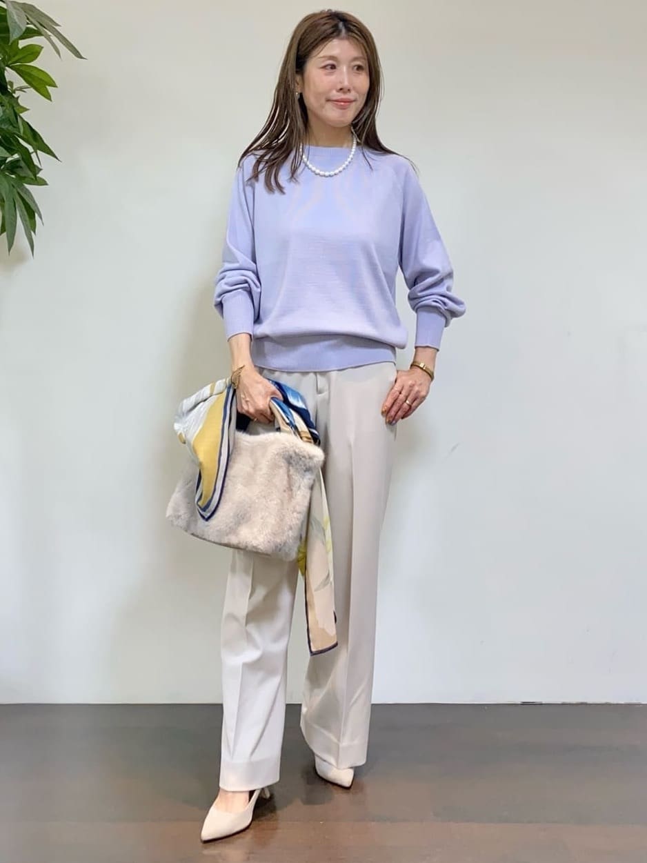 tomoさんの「UNTITLED｜【8色展開／コンパクト丈】レーヨン混 コクーンニット」を使ったコーディネート