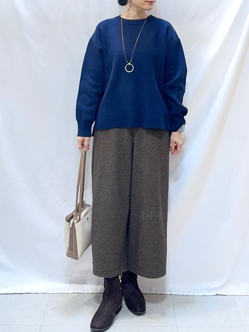𝐇𝐢𝐫𝐨𝐦𝐢さんの「SHOO･LA･RUE｜【高レビュー】ウエストゴムで穿きやすい　ガウチョパンツ」を使ったコーディネート
