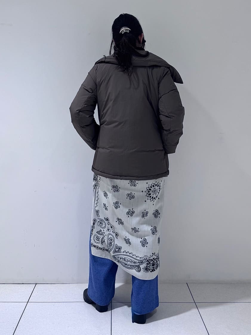 そんさんの「INDIVI｜【撥水／洗える／デザイン衿】ステッチレス ショートダウンコート」を使ったコーディネート