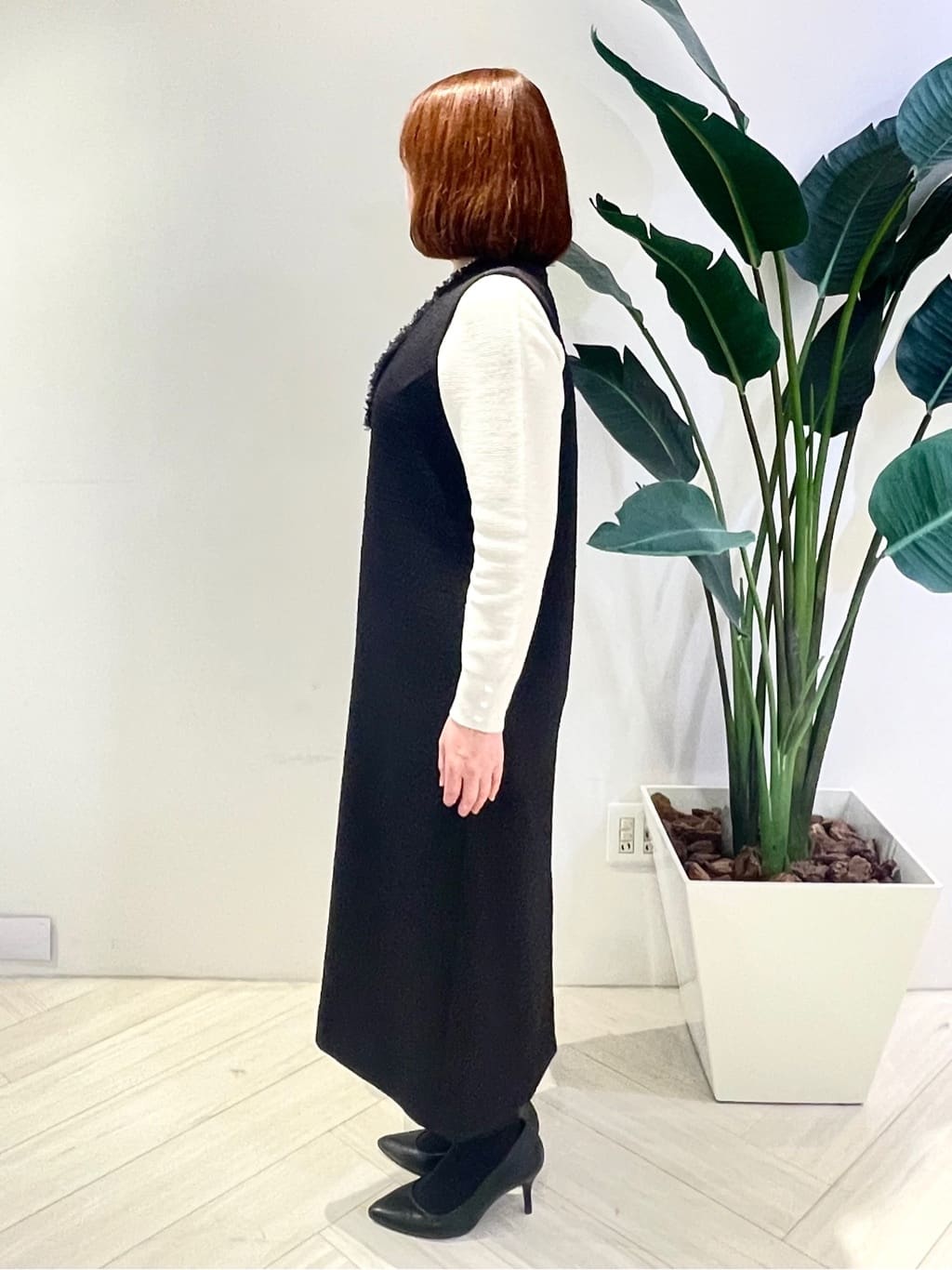 Tomoさんの「UNTITLED｜【洗える/細見え】ツイード ジャンパースカート」を使ったコーディネート