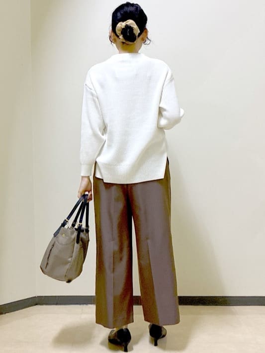  beni_gingerさんの「Reflect｜【腰周りカバー／長め丈】モックネックニットプルオーバー」を使ったコーディネート