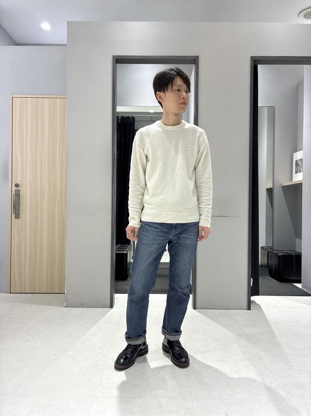 わいずみさんの「TAKEO KIKUCHI｜アンチピリング ジップアップ ニット」を使ったコーディネート