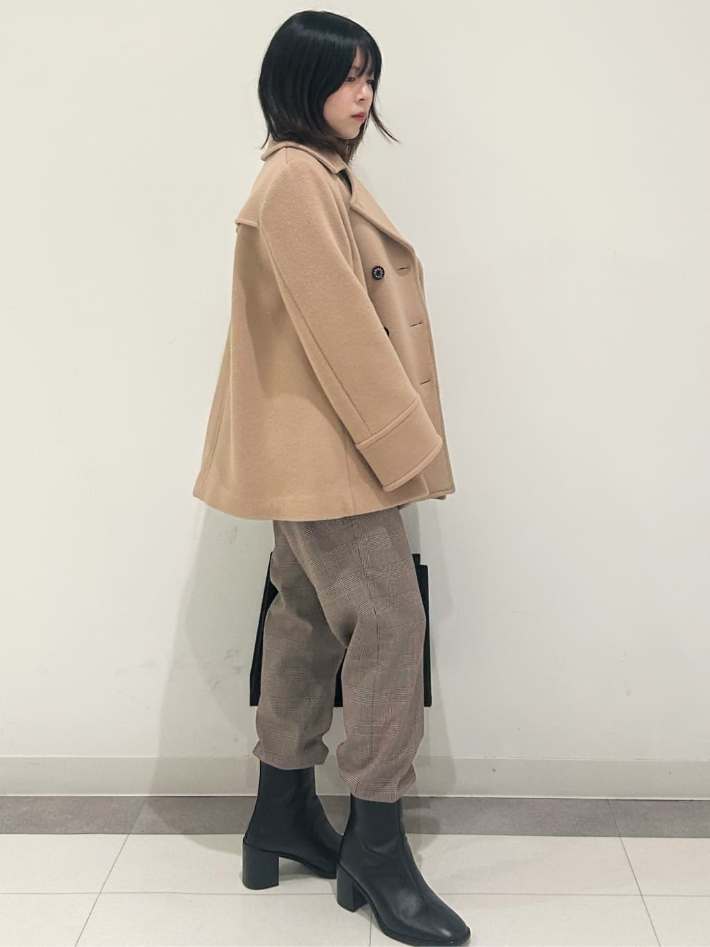 とりみさんの「DRESSTERIOR｜テーパードパンツ」を使ったコーディネート