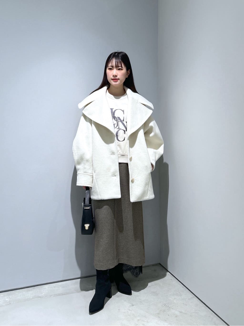 Renoさんの「INDIVI｜【MILLELA FIRENZE】ショルダームーンバッグ」を使ったコーディネート