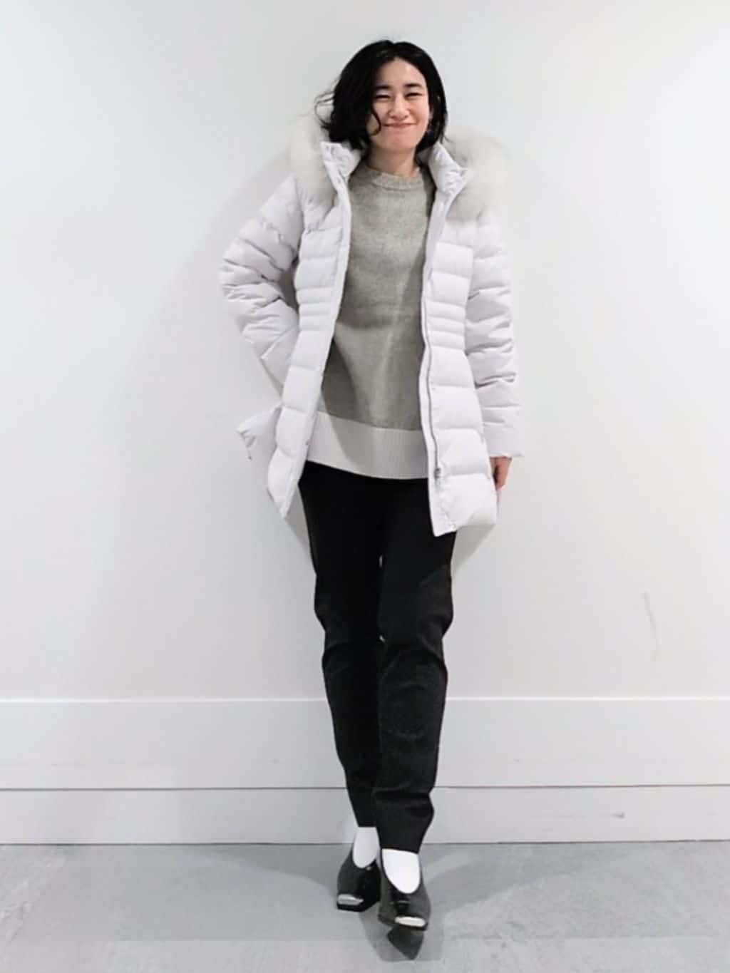 ミズタさんの「UNTITLED｜【はっ水機能/フード取り外し可】ミディダウンコート」を使ったコーディネート