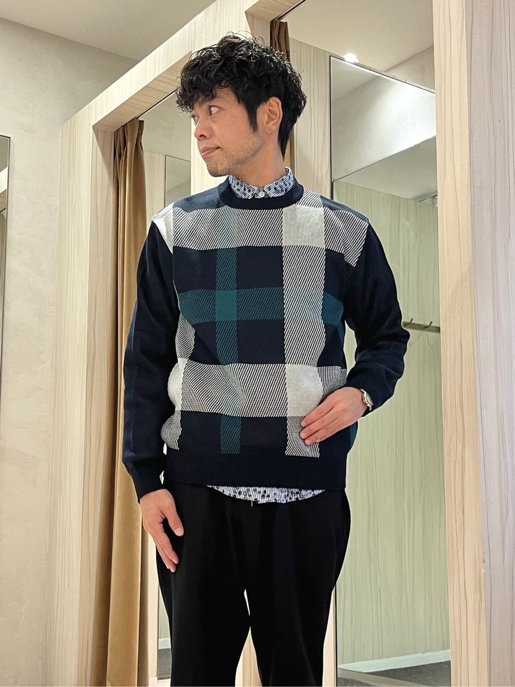 URAさんの「TAKEO KIKUCHI｜ストライプ小花 長袖シャツ」を使ったコーディネート