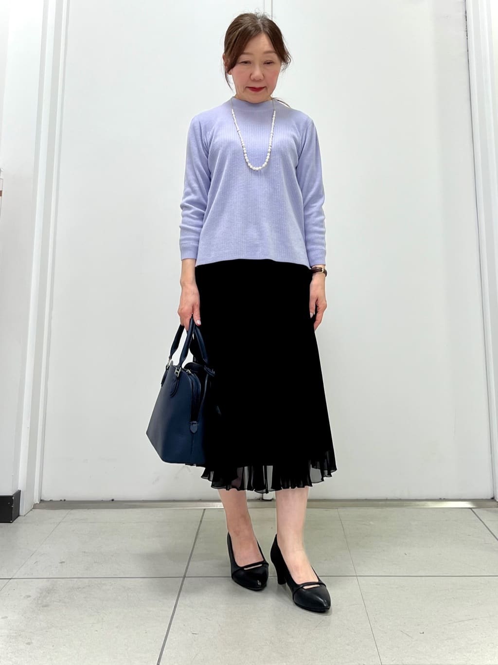 しみさんの「Reflect｜【選べる5色／アンサンブル可】クルーネックカーディガン」を使ったコーディネート
