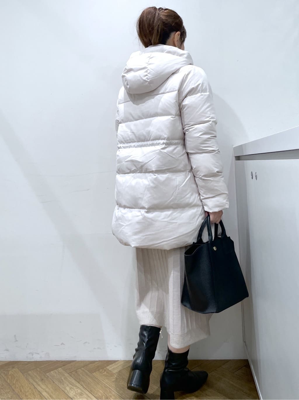 Junさんの「index｜ラメフェザープルオーバーセット ニットワンピース【洗濯機OK】《XS～LL》」を使ったコーディネート
