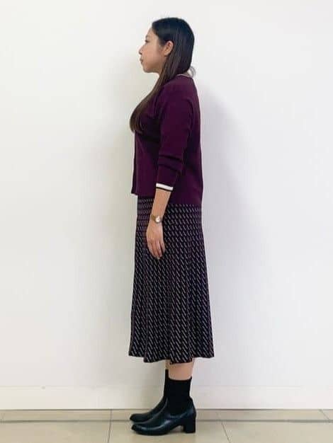 chisaさんの「Reflect｜【WEB先行カラーあり／セットアップ可】幾何調柄ニットスカート」を使ったコーディネート