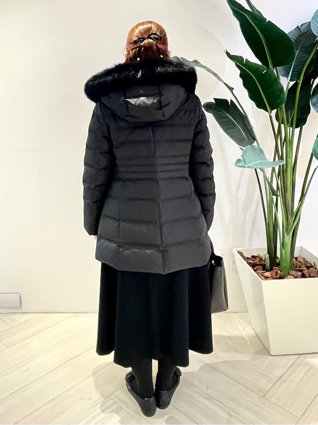 Tomoさんの「UNTITLED｜【はっ水機能/フード取り外し可】ミディダウンコート」を使ったコーディネート