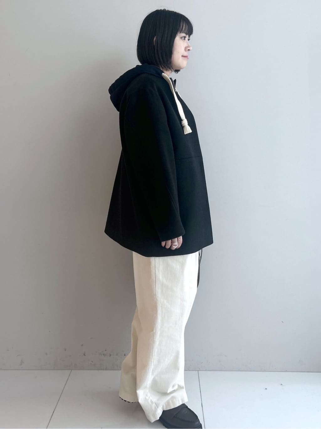 Hirokaさんの「Dessin｜ウール混クルーネックコート」を使ったコーディネート