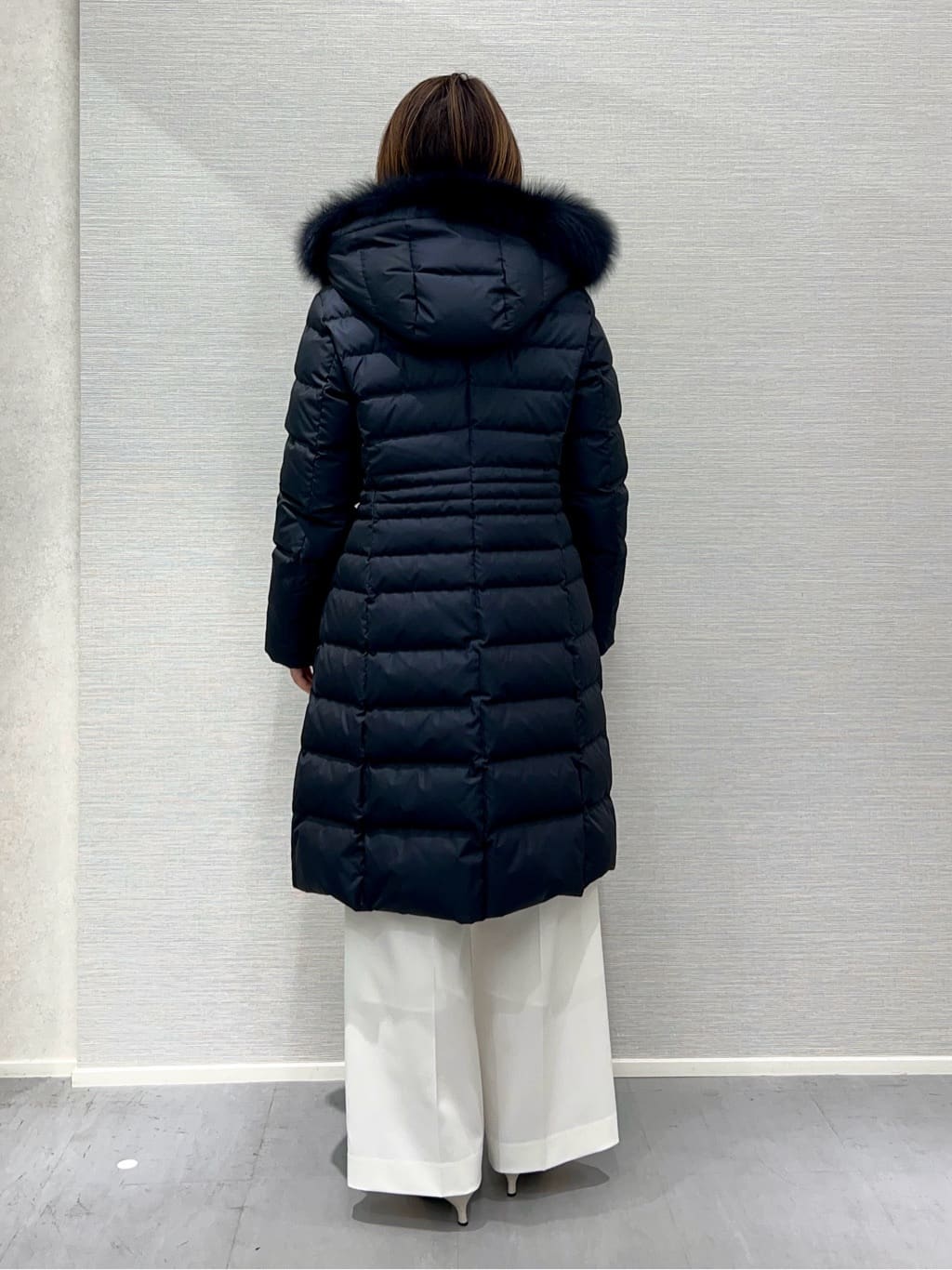 Shinakoさんの「UNTITLED｜【はっ水機能/フード取り外し可/防寒】ロングダウンコート」を使ったコーディネート
