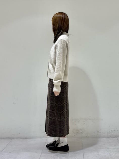 kyokaさんの「UNTITLED｜【ふわふわニット/オンオフ使える】フォックスカシミヤ衿付きカーディガン」を使ったコーディネート