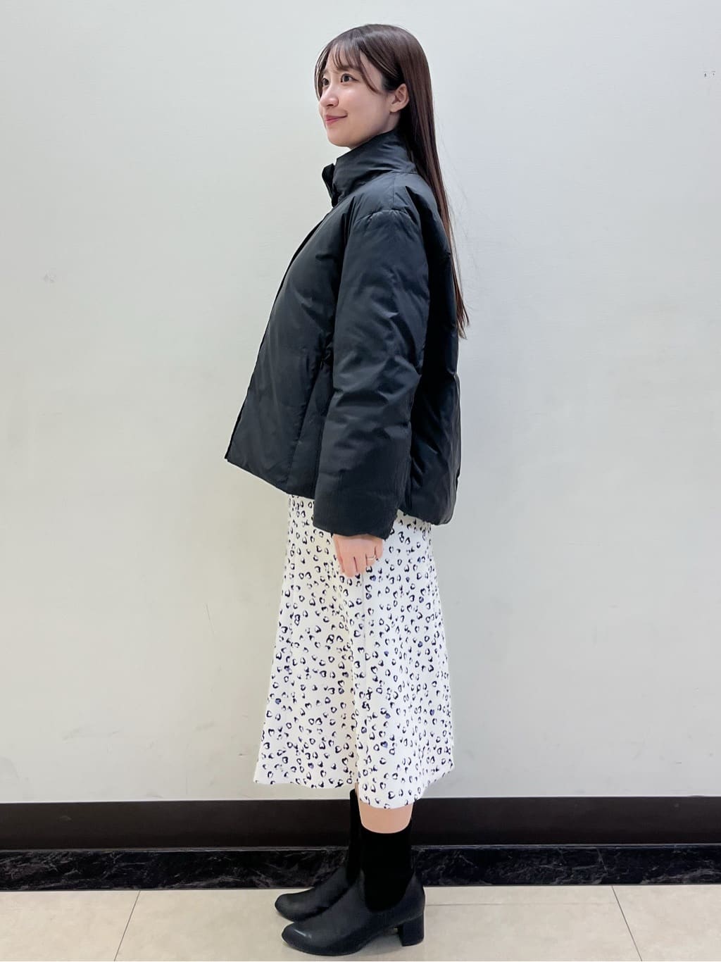 mikikoさんの「Reflect｜【すっきりシルエット】ショート丈ダウンコート」を使ったコーディネート