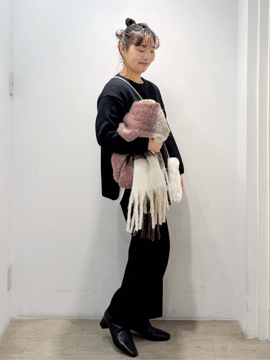 sumicaさんの「OPAQUE.CLIP｜リラクシークルーネックニット【洗濯機OK】」を使ったコーディネート