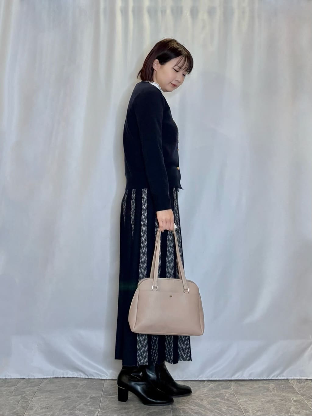 ネリさんの「SHOO･LA･RUE｜【洗濯機可/セットアップ可／S-LL】新色追加 女性らしさ際立つ もちもちニットスカート」を使ったコーディネート