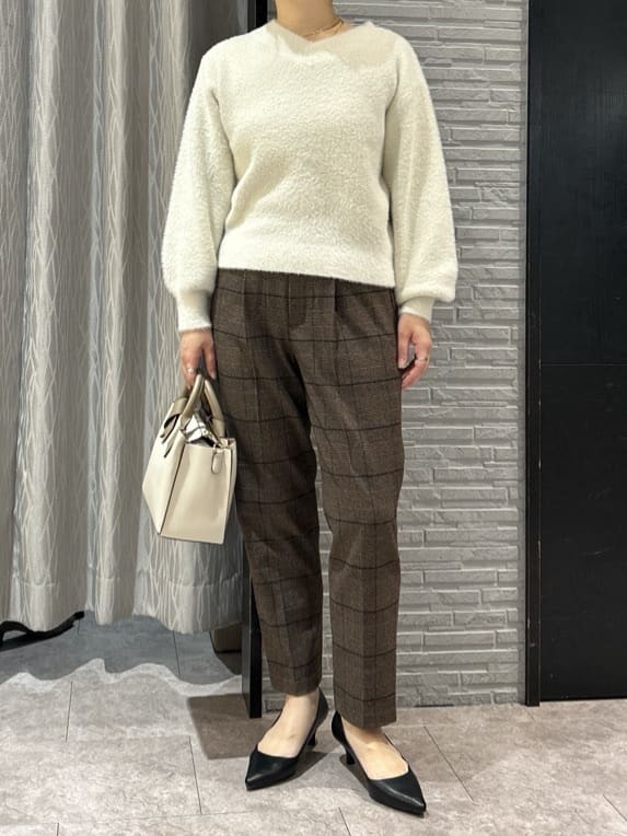 ga_riさんの「THE SHOP TK｜【洗える】上品にきらめく フェザーラメニット」を使ったコーディネート