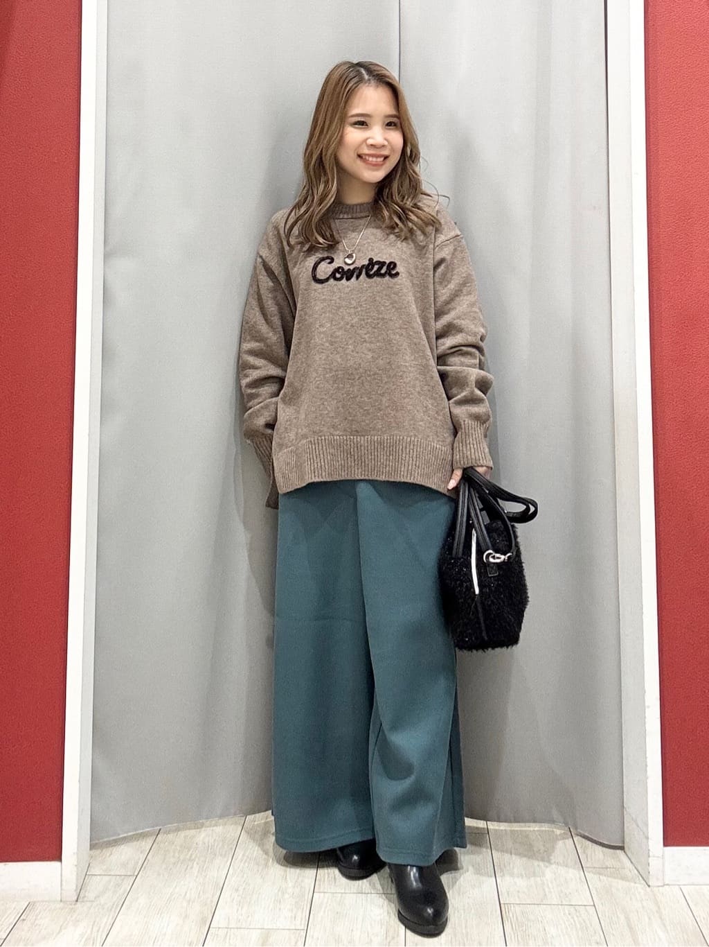 shioさんの「SHOO･LA･RUE｜【S-LL/洗濯機可】ふわふわがやみつきになる柔らかさ スウェットライクロゴニット」を使ったコーディネート