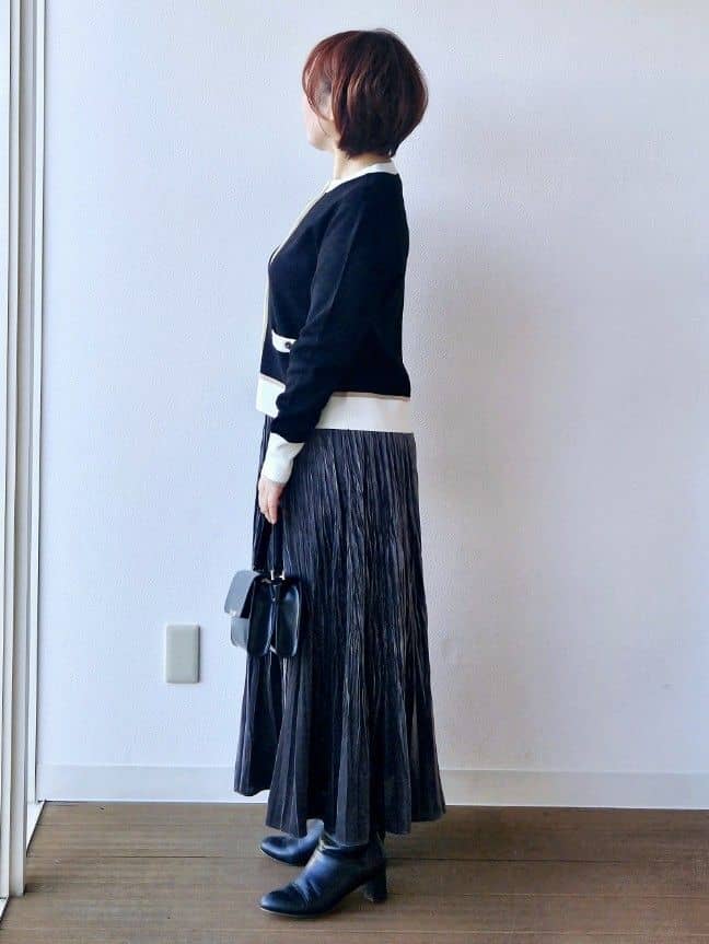 やじまさんの「UNTITLED｜【アンサンブル可/ジャケット風】ウールミラノリブカーディガン」を使ったコーディネート