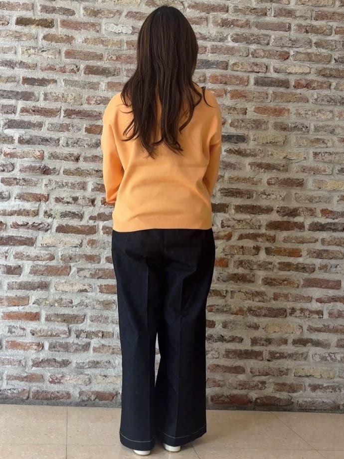tokiさんの「THE SHOP TK｜【S-XLサイズ/上品見えが叶う】Vネックニット/洗濯機OK」を使ったコーディネート