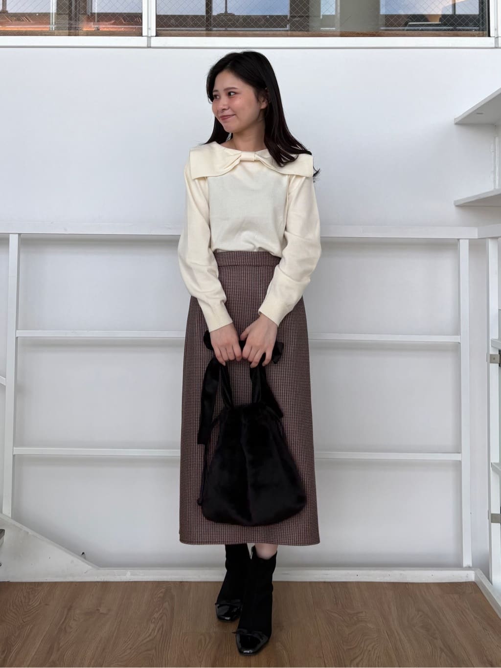 AOIさんの「Couture brooch｜リボンカラーデザインニット」を使ったコーディネート