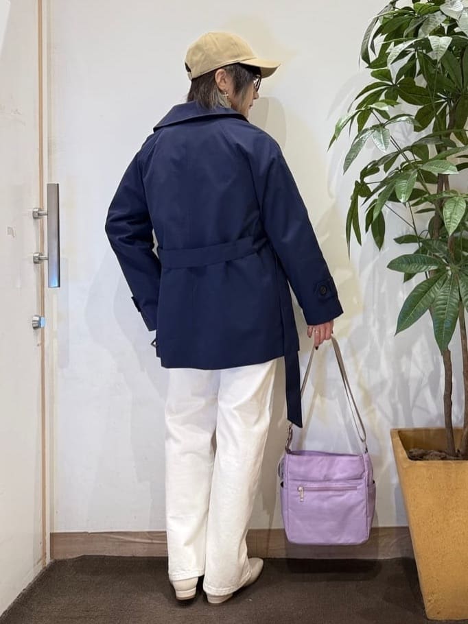 misakiさんの「SHOO･LA･RUE｜【S-LL/撥水】通勤やお出かけにも活躍 ミドルトレンチコート」を使ったコーディネート