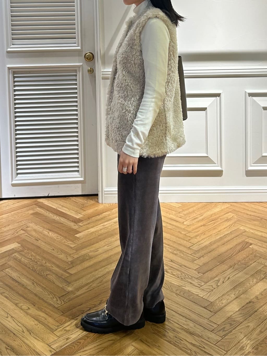 cocoさんの「DRESSTERIOR｜【インナー使いに最適/しっとり暖かな吸湿発熱素材】タートルネックプルオーバー」を使ったコーディネート