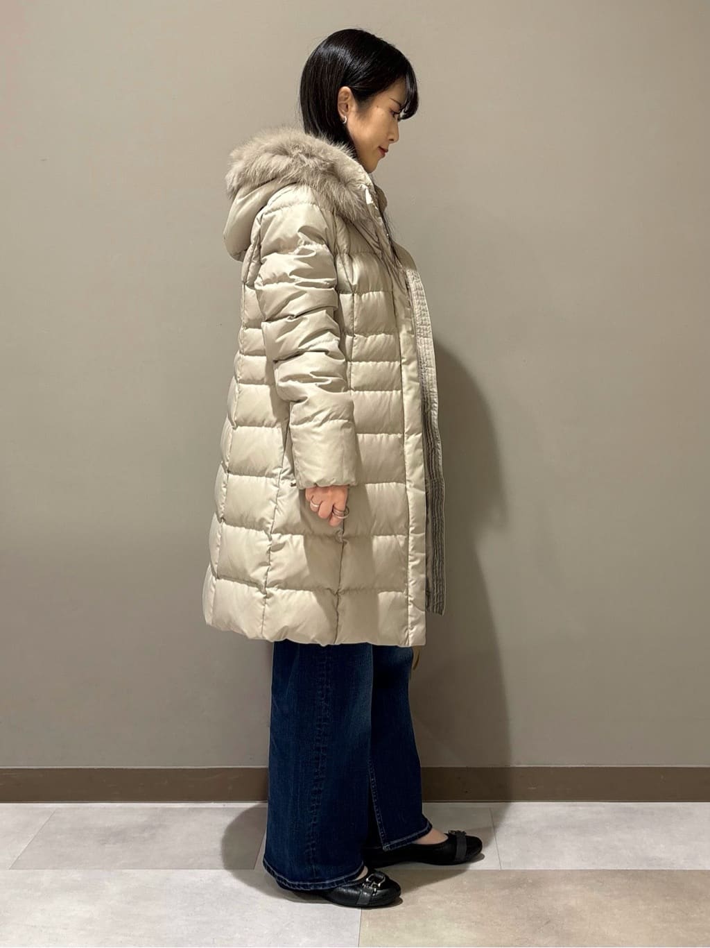 KEIKOさんの「INDIVI｜【名品／撥水／抗菌防臭】ロング丈リサイクルダウンコート」を使ったコーディネート