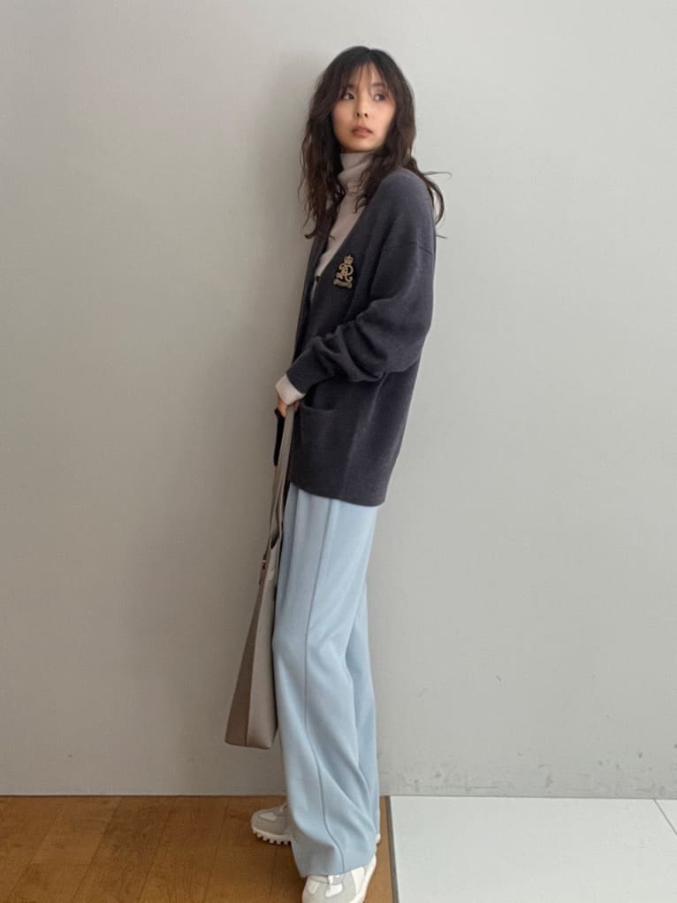 misaさんの「DRESSTERIOR｜シルクブレンドメリノウールリブプルオーバー」を使ったコーディネート