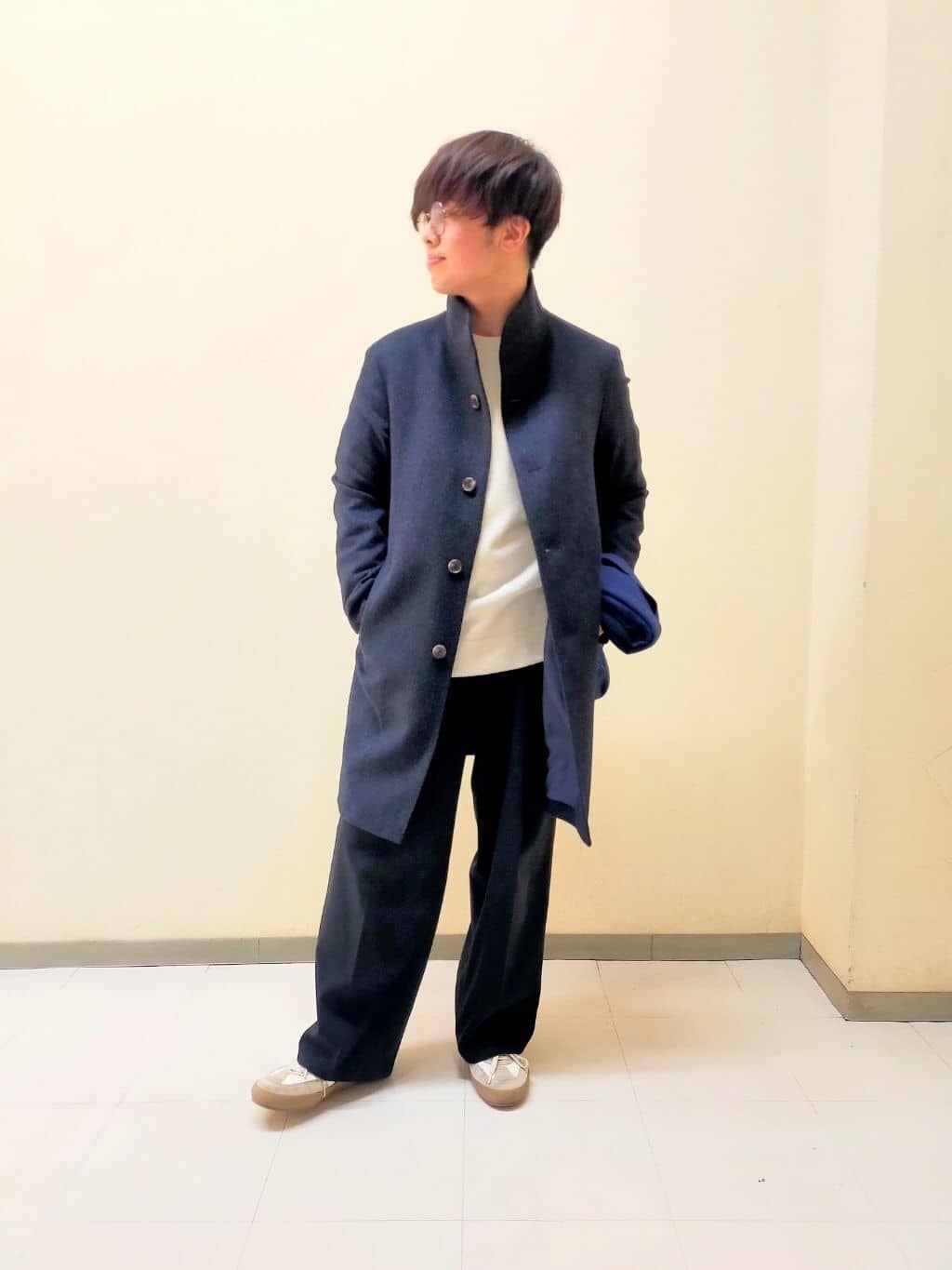 nerさんの「TAKEO KIKUCHI｜【ウールカシミヤブレンド】ビーバー調 スタンドカラー コート」を使ったコーディネート