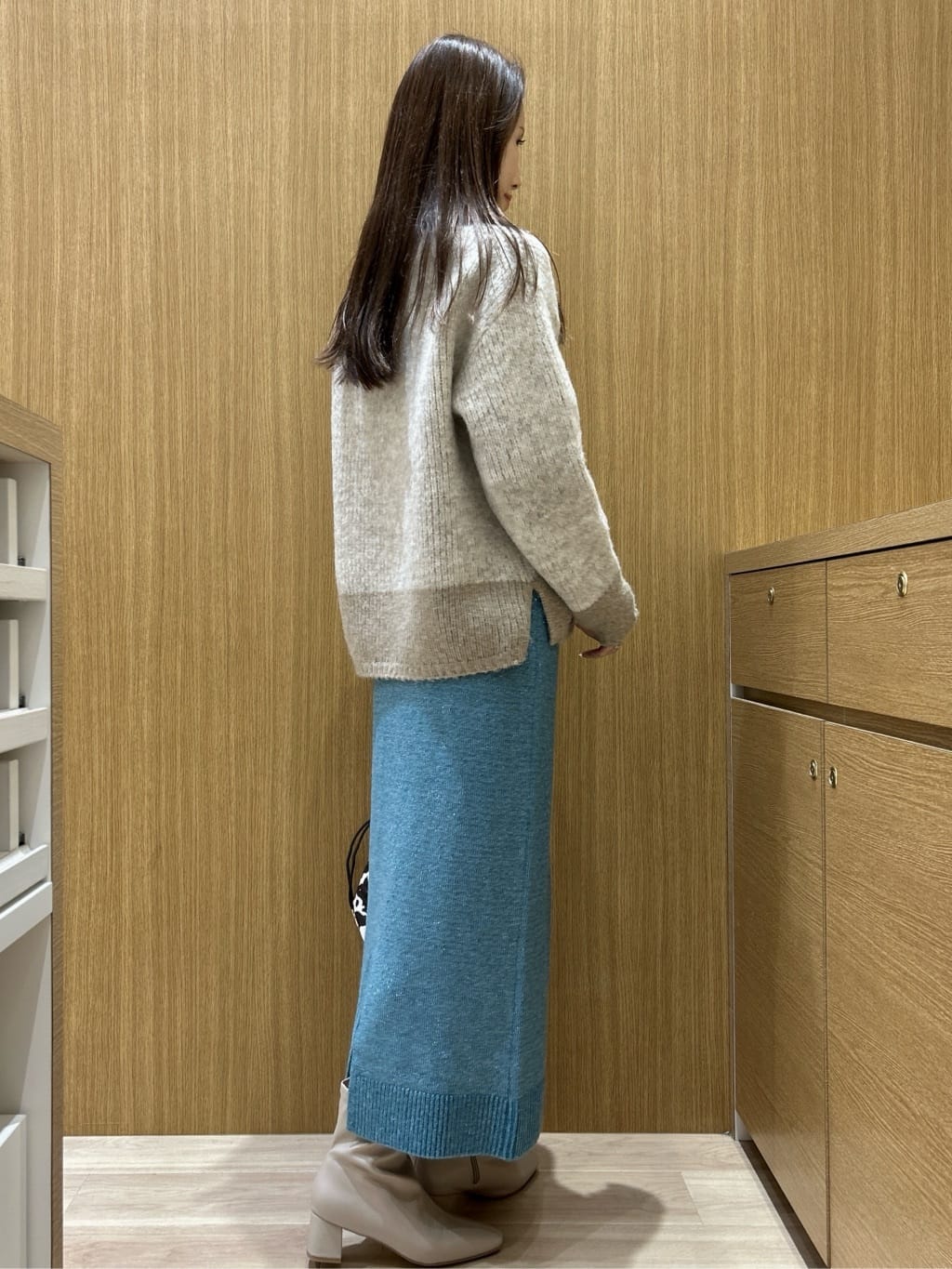 maiさんの「OPAQUE.CLIP｜カラーMIXミドルゲージニット【洗濯機OK】」を使ったコーディネート