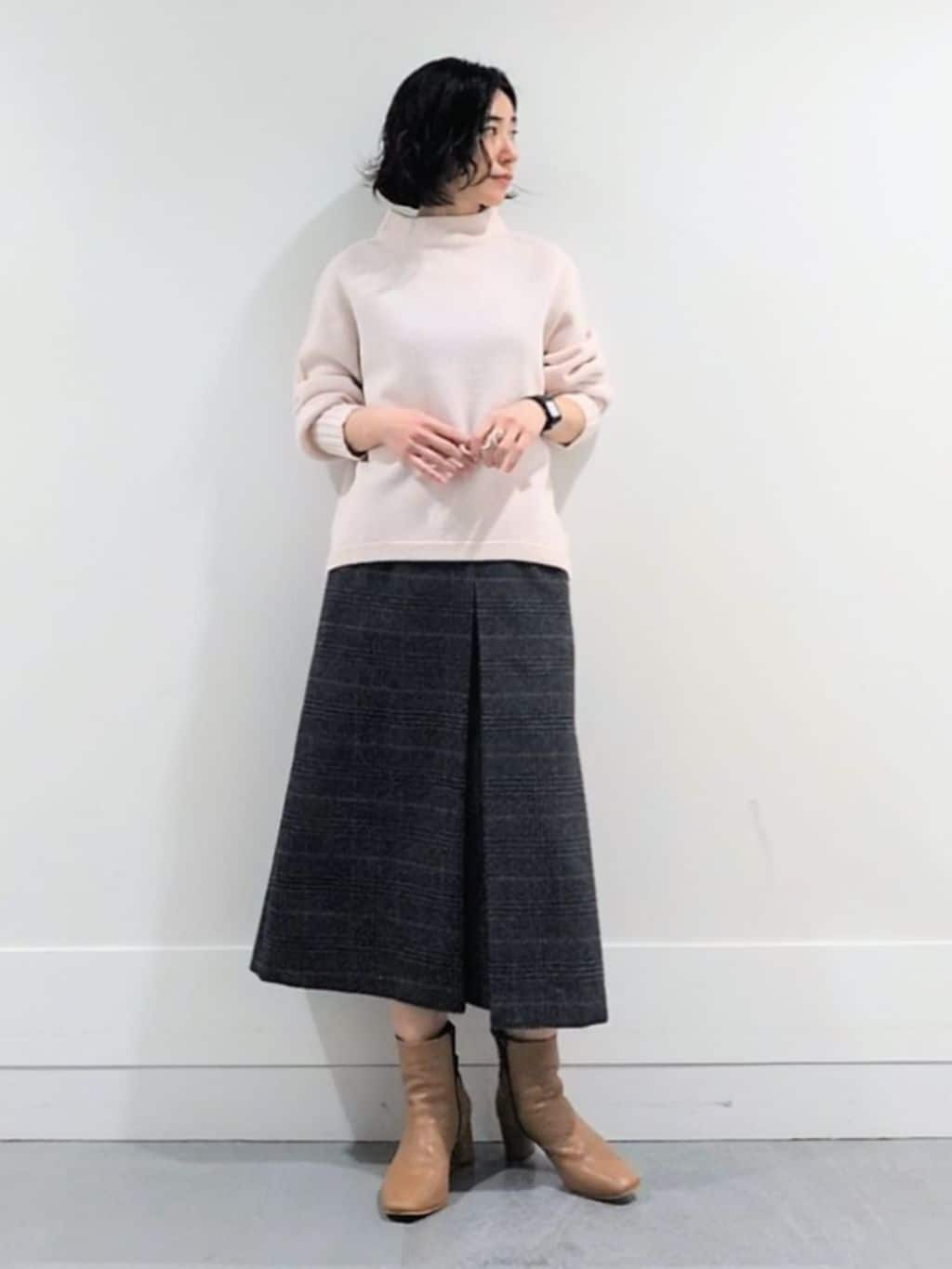 ミズタさんの「UNTITLED｜【洗える】スポンディッシュ ボトルネックニット」を使ったコーディネート