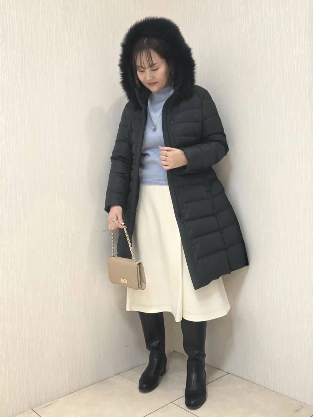naokoさんの「UNTITLED｜【はっ水機能/フード取り外し可/防寒】ロングダウンコート」を使ったコーディネート