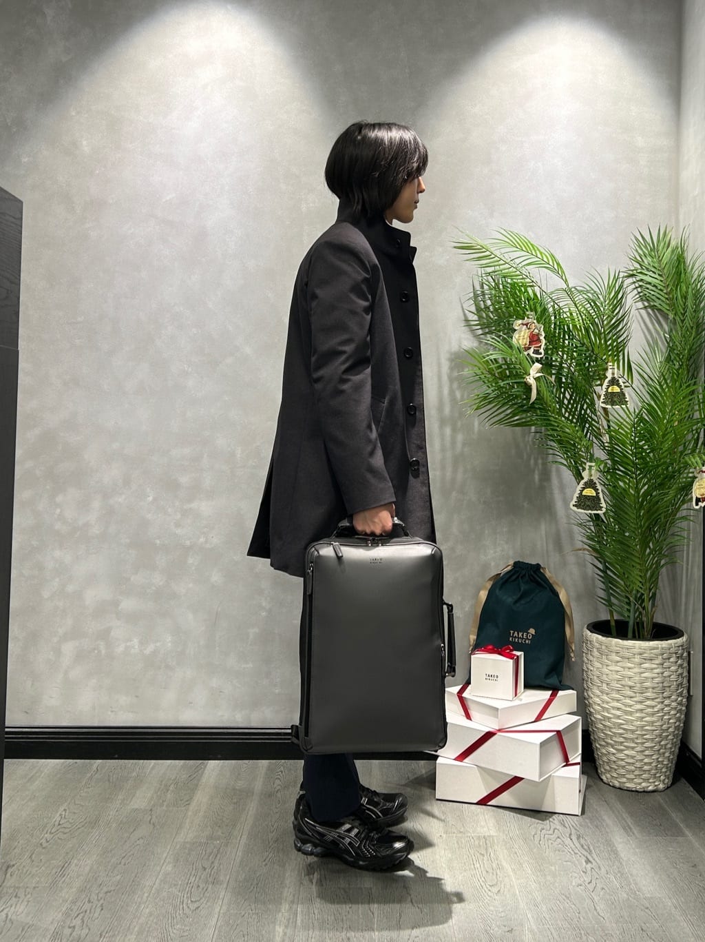ruiさんの「TAKEO KIKUCHI｜【ダウンライナー付き】ドビースタンドカラーコート」を使ったコーディネート