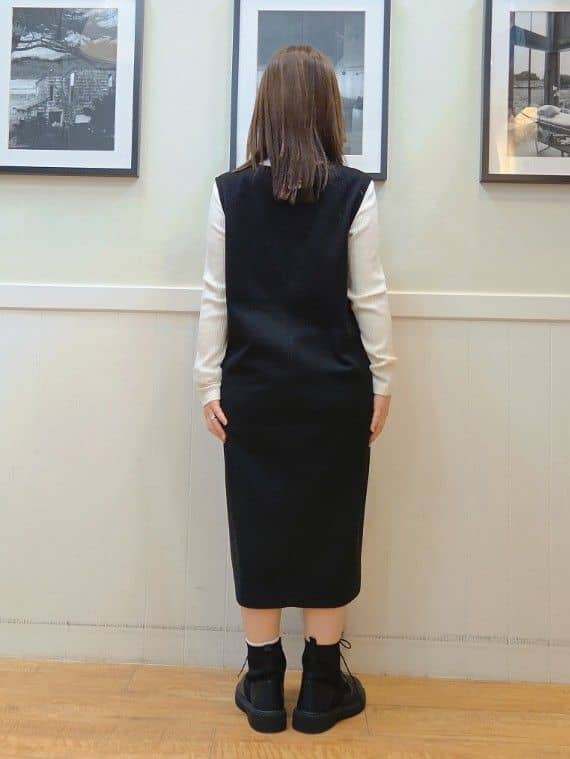 nao.さんの「SHOO･LA･RUE｜【2点セット/洗濯機可】時短でコーデが決まる ジャンドレ+リブインナー」を使ったコーディネート