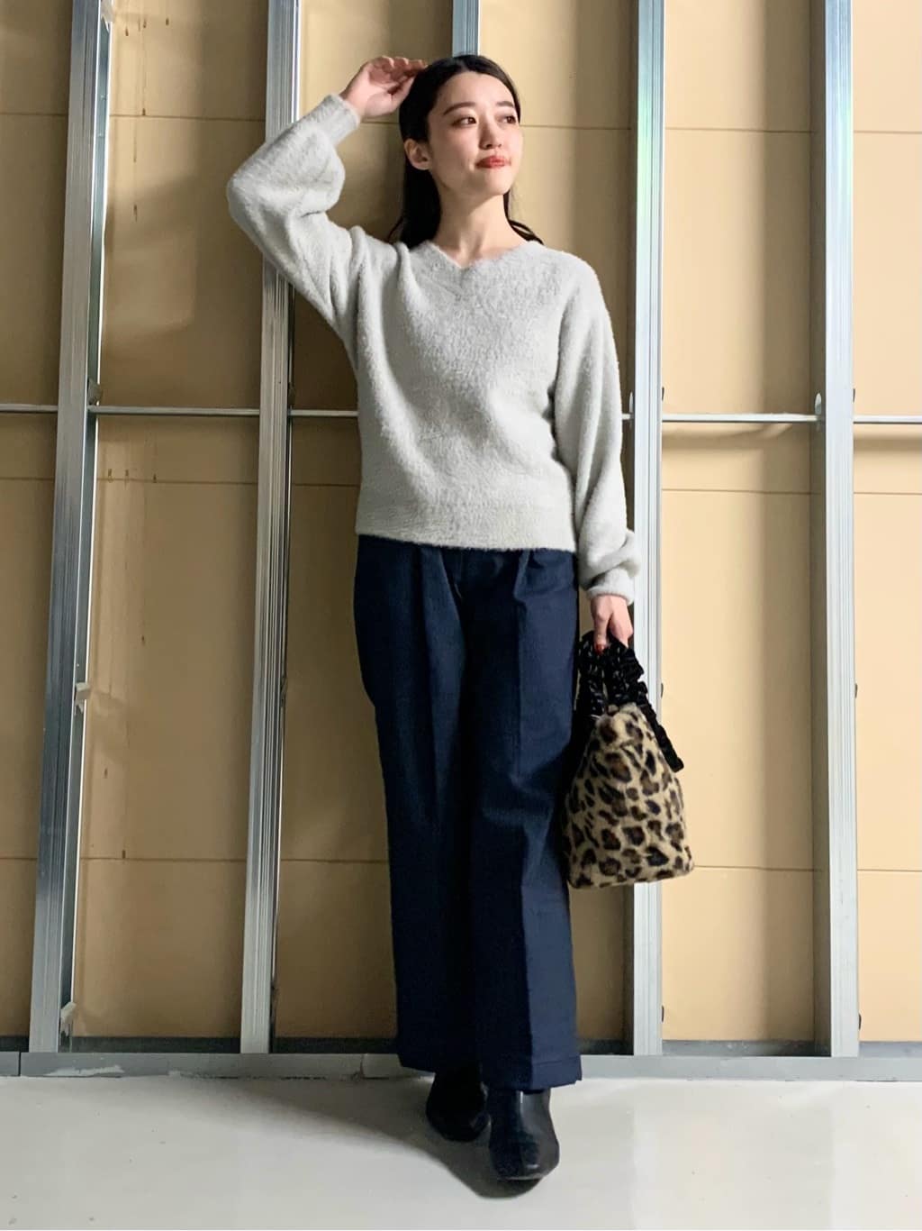sahoさんの「THE SHOP TK｜【洗える】上品にきらめく フェザーラメニット」を使ったコーディネート