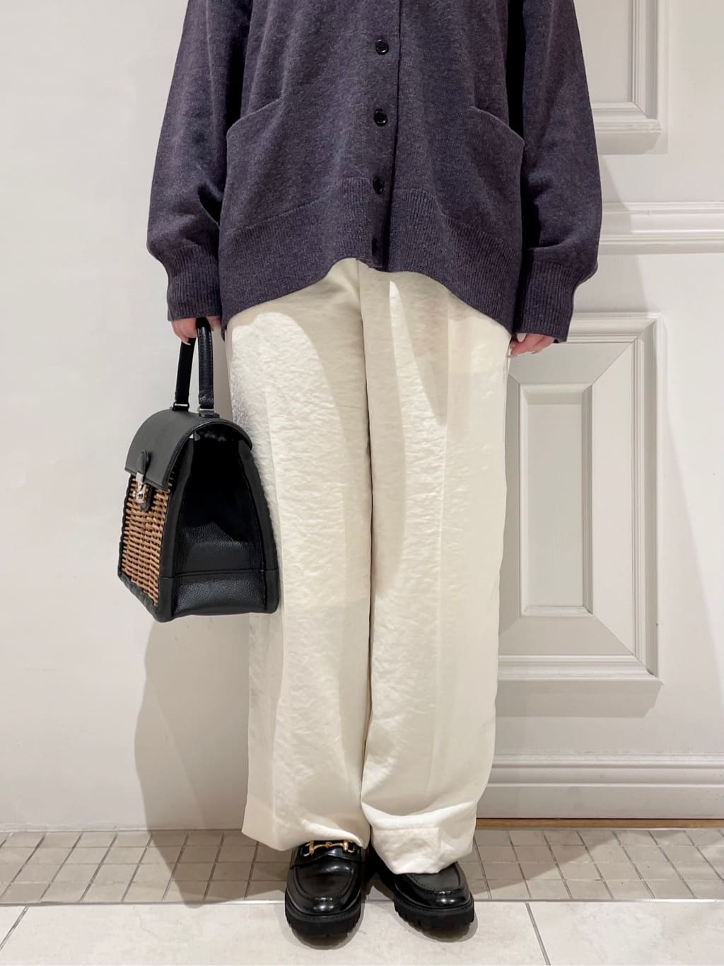 minowaさんの「DRESSTERIOR｜レタードニットカーディガン」を使ったコーディネート