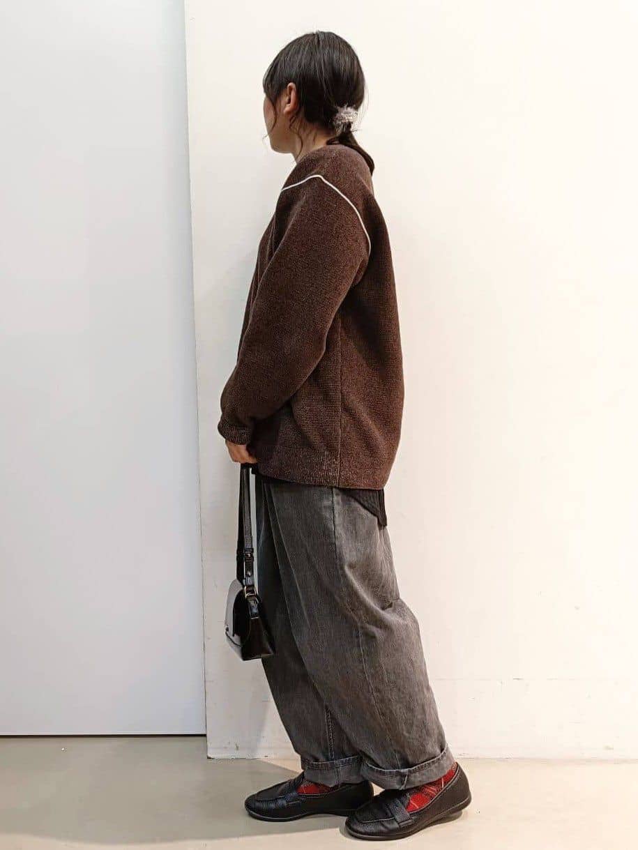 あんさんの「THE SHOP TK｜【大人の上品カジュアルを叶える】ハグするニット 洗濯機OK／6色展開」を使ったコーディネート