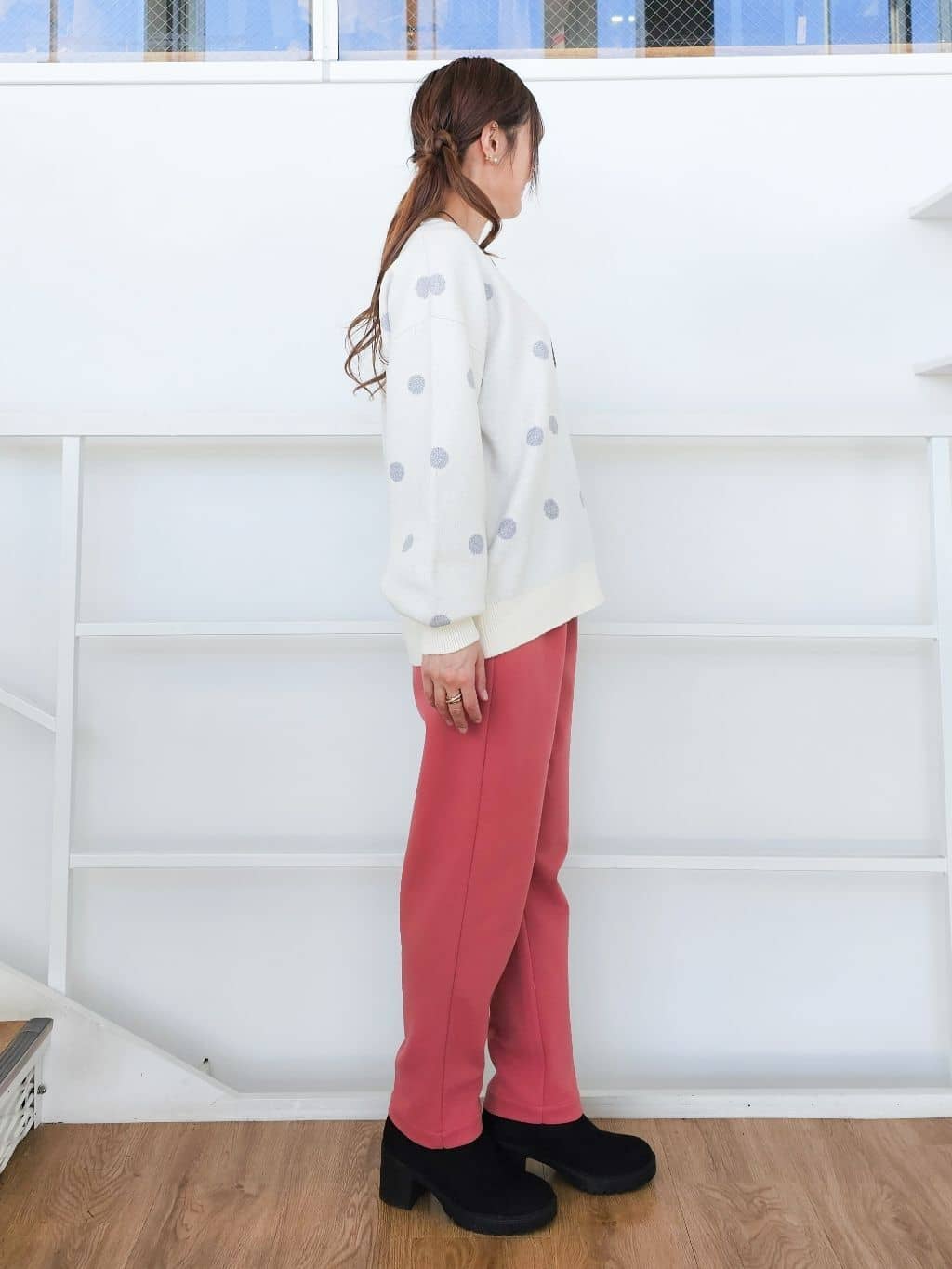 ゆゆさんの「SHOO･LA･RUE｜【S-LL/股上深め】裏起毛スマートイージーパンツ」を使ったコーディネート
