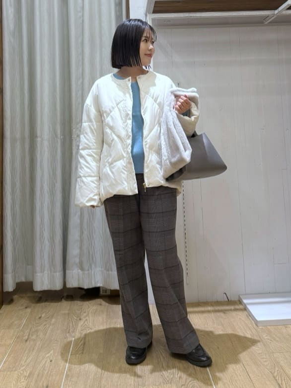 chさんの「THE SHOP TK｜きれいめにもカジュアルにも ノーカラーキルトジャケット」を使ったコーディネート