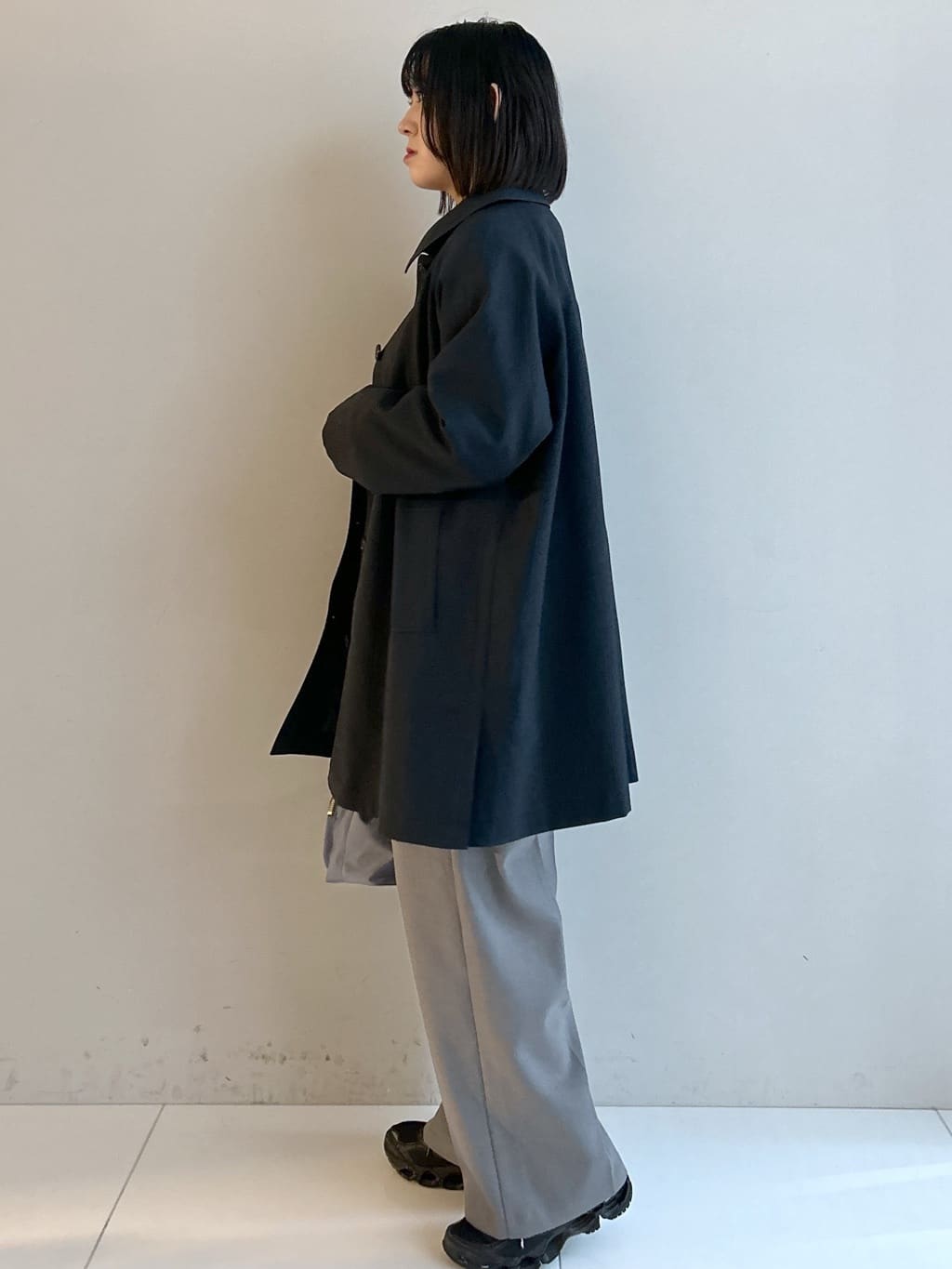 Hirokaさんの「Dessin｜【花粉ガード/撥水加工/洗える】ステンカラースプリングコート」を使ったコーディネート